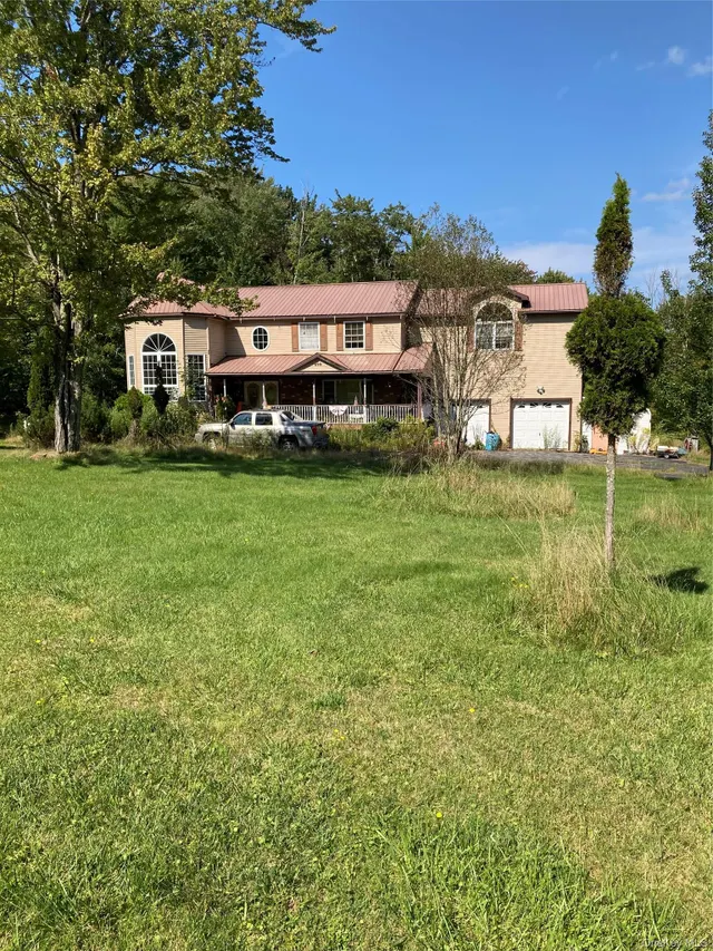 Expensive Woodbourne Real Estate