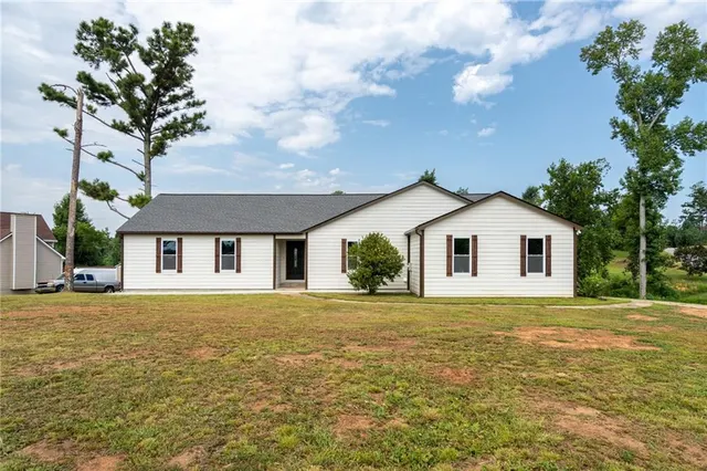 Popular Nature's Cove Real Estate