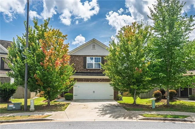 Popular Creekside Manor Real Estate