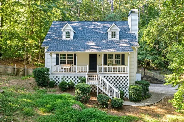 Popular Laurel Woods Real Estate