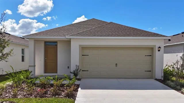 Popular MAGNOLIA POINTE Real Estate
