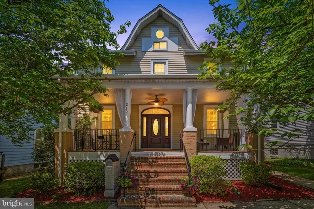 Expensive Manor Park Real Estate