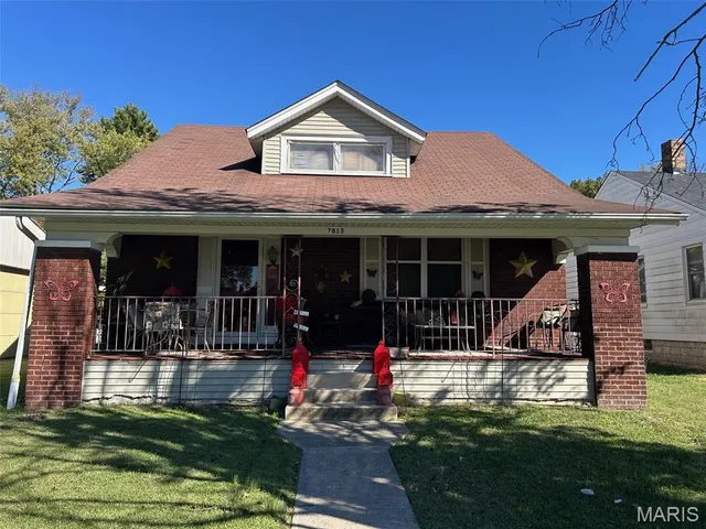 Popular Ogle Place Real Estate