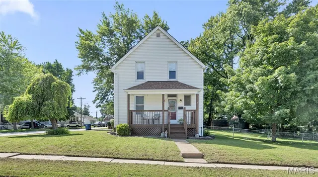 Popular Maple Place Real Estate