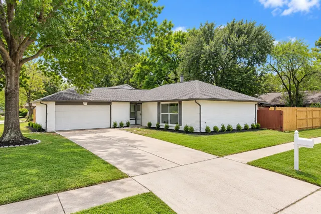Expensive Kenswick Sec 02 Real Estate