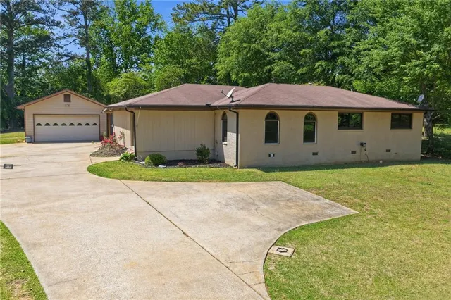 Popular Denton Manor Real Estate