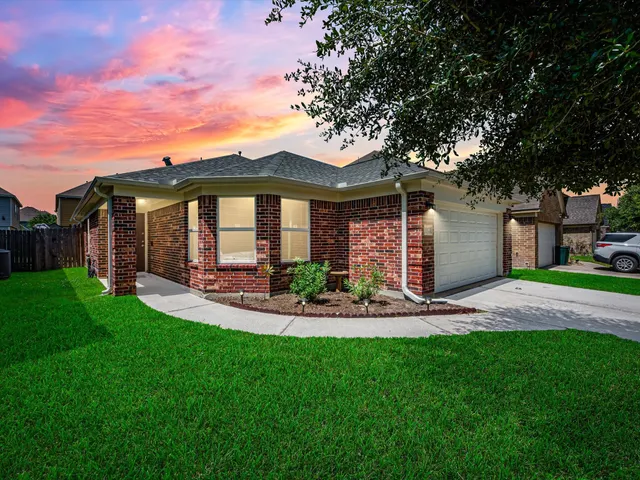 Cheap Claytons Park Real Estate