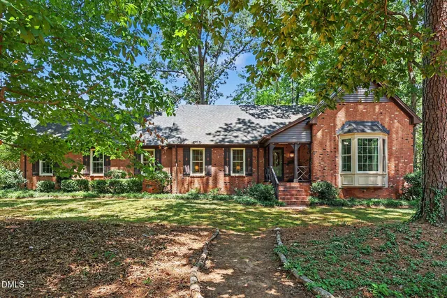 Cheap Dutchman Downs Real Estate