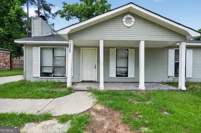 Popular Green Forest Village Real Estate