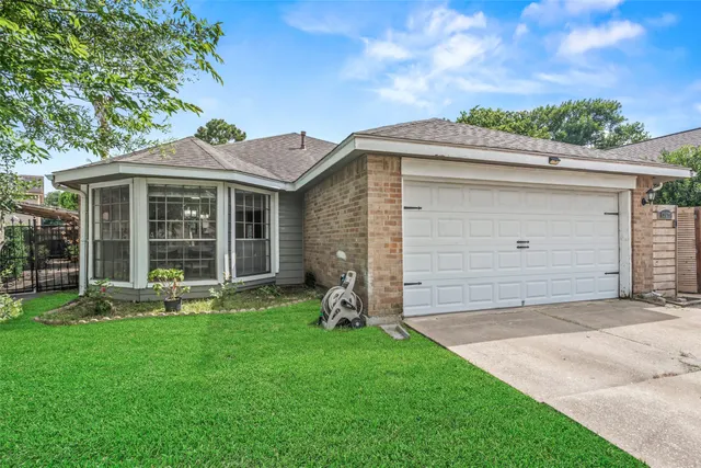Popular Pheasant Run Village Real Estate