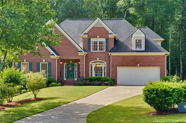 Popular MACLAND FOREST Real Estate