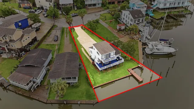 Popular Silver Lagoon Estates Real Estate