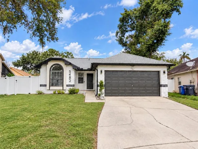 Popular HAMPTON PARK UNIT 3 Real Estate