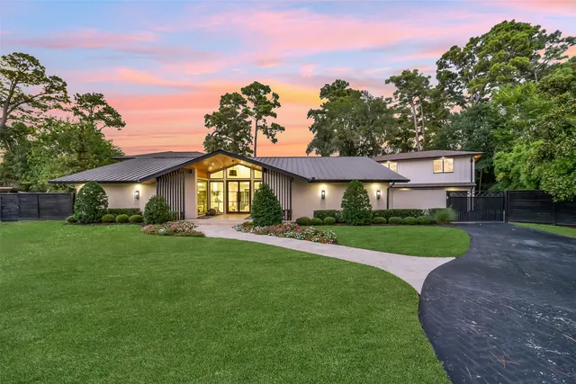 Popular Hedwig Commons Real Estate