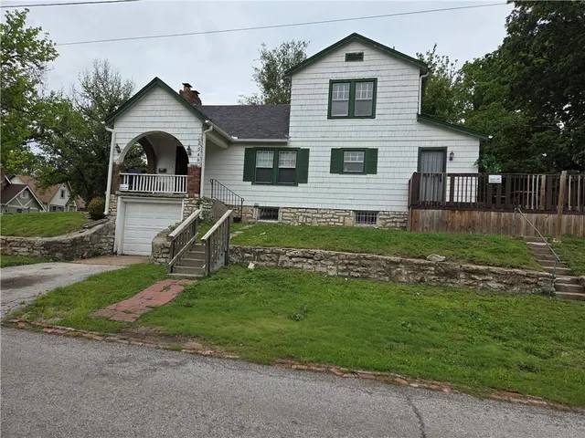 Popular Anderson Park Real Estate