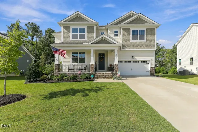 Expensive High Grove Oaks Real Estate