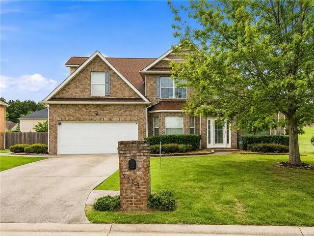 Popular DeFoors Farm Real Estate