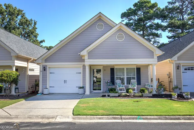 Expensive VILLAS @ PINE GROVE Real Estate