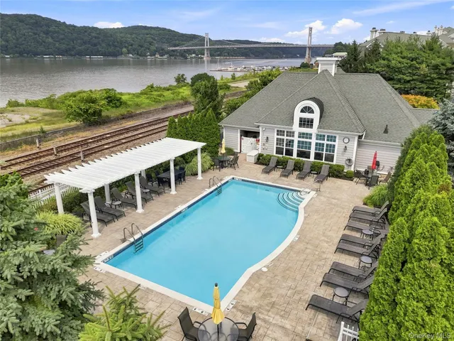 Cheap Hudson Pointe Real Estate
