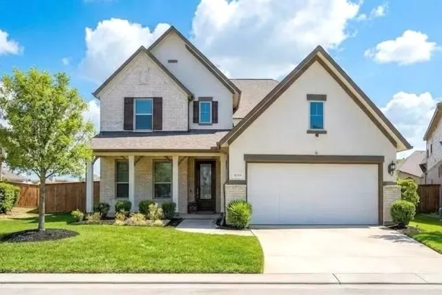 Popular Lakes Of Bella Terra Sec 33 Real Estate